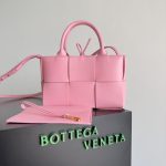 Bottega Veneta Cassette Bag – Iconic Box-Weave Design, Multi-Color Options, Leather Tote, Designer Handbag - 图片 16