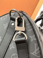 Louis Vuitton-Style Keepall Travel Duffel – Dark Gray Monogram Leather with Black Trim & Removable Shoulder Strap - 图片 7