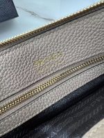 Prada-Style Leather & Nylon Tote Handbag – Minimalist Top Handle Bag with Triangular Logo – Designer-Inspired Shoulder Bag for Women - 图片 7