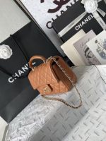 Chanel-Style Classic Flap Bag – Quilted Leather with Gold-Tone Chain & CC Log (4 Colors Available) - 图片 9