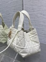 Dior Diorama Bag – Quilted Leather, Iconic Dior Logo Charm, Structured Silhouette, Designer Handbag with Top Handle - 图片 9
