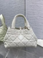 Dior Diorama Bag – Quilted Leather, Iconic Dior Logo Charm, Structured Silhouette, Designer Handbag with Top Handle - 图片 8