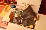 Louis Vuitton-Style Neverfull Tote Bag – Brown Monogram Canvas with Tan Leather Trim & Removable Shoulder Strap