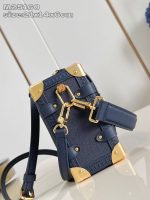 Louis Vuitton-Style Capucines Mini Bag – Navy Blue Grained Leather with Gold-Tone Hardware & Signature Lock Design (M25160) - 图片 10