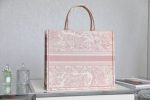 Dior Book Tote Bag – Toile de Jouy Print, Structured Canvas, Iconic Dior Design, Designer Tote with Top Handles - 图片 7
