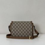 Gucci-Style Top Handle Mini Bag – Black Embossed GG Leather with Gold-Tone Hardware & Adjustable Strap - 图片 7