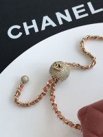 Chanel-Style Velvet Flap Bag – Classic Quilted Design with Gold-Tone Chain & Pearl Ball Charm (Multi-Color Available) - 图片 10