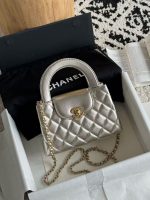 Chanel-Style Mini Flap Bag Collection – Quilted Leather with Gold-Tone Chain & Top Handle in Multiple Colors - 图片 11