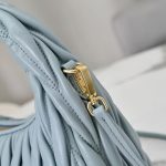 Miu Miu-Style Quilted Mini Bag – Iconic Diamond Stitching, Metallic Logo Detail, Designer Handbag with Detachable Strap in Multiple Colors - 图片 5