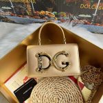 Dolce & Gabbana-Style Mini Flap Bag – Leather with Ornate DG Logo Clasp - 图片 8