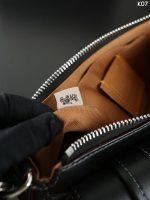 COACH Ashton Baguette 25 – Denim Canvas, Motorcycle-Style Buckles, Iconic Signature Print, Mini Crossbody Bag - 图片 7