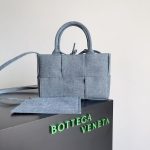 Bottega Veneta Cassette Bag – Iconic Box-Weave Design, Multi-Color Options, Leather Tote, Designer Handbag - 图片 9