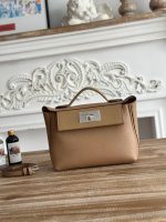 Hermès Mini Constance Bag – 15 Color Options, Dual-Tone Design, Signature Clasp, Handcrafted Leather Luxury - 图片 11