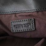 Bottega Veneta Black Intrecciato Drawstring Bag – Iconic Weave, Sculptural Silhouette, Leather Pouch, Designer Handbag - 图片 8