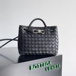 Bottega Veneta Mini Pouch Bag – Iconic Intrecciato Weave, Multi-Color Options, Leather Bucket Bag, Designer Handbag - 图片 11