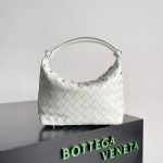 Bottega Veneta Pouch Bag – Iconic Intrecciato Weave, Multi-Color Options, Leather Hobo, Designer Handbag - 图片 10