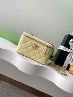 Chanel-Style Mini Box Bag – Quilted Caviar Leather with Gold-Tone Chain & CC Logo (6 Colors Available) - 图片 14
