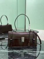 Prada-Style Leather & Nylon Tote Handbag – Minimalist Top Handle Bag with Triangular Logo – Designer-Inspired Shoulder Bag for Women - 图片 7