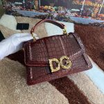 Dolce & Gabbana-Style Crocodile-Embossed Flap Bag – Metallic DG Logo Clasp (4 Colors Available) - 图片 6