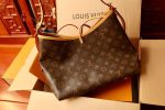 Louis Vuitton-Style Neverfull Tote Bag – Brown Monogram Canvas with Tan Leather Trim & Removable Shoulder Strap - 图片 4