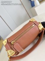 Louis Vuitton-Style Capucines Mini Bag – orange Grained Leather with Gold-Tone Hardware & Signature Lock Design (M25160) - 图片 10
