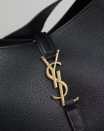 Saint Laurent-Style Tote Bag – Burgundy Quilted Leather with Metallic YSL Logo & Dual Handles – Designer-Inspired Work & Travel Bag for Women - 图片 6