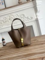 Hermès Picotin 18 Bag – 24 Color Options, Togo Leather, Iconic Clasp, Compact Bucket Style, Designer Handbag - 图片 12