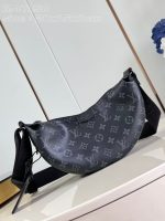 Louis Vuitton-Style New Moon Bag – Black Monogram Leather with Sleek Design & Adjustable Strap (M47158)