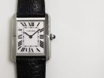 Cartier Tank Solo – Women's Stainless Steel Watch with White Dial, Roman Numerals, and Black Leather Strap - 图片 6