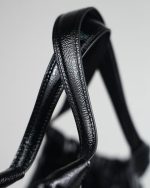 Saint Laurent-Style Tote Bag – Burgundy Quilted Leather with Metallic YSL Logo & Dual Handles – Designer-Inspired Work & Travel Bag for Women - 图片 5