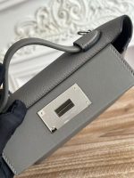 Hermès Mini Constance Bag – 15 Color Options, Dual-Tone Design, Signature Clasp, Handcrafted Leather Luxury - 图片 8