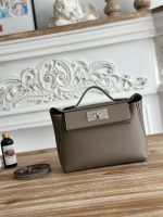 Hermès Mini Constance Bag – 15 Color Options, Dual-Tone Design, Signature Clasp, Handcrafted Leather Luxury - 图片 10