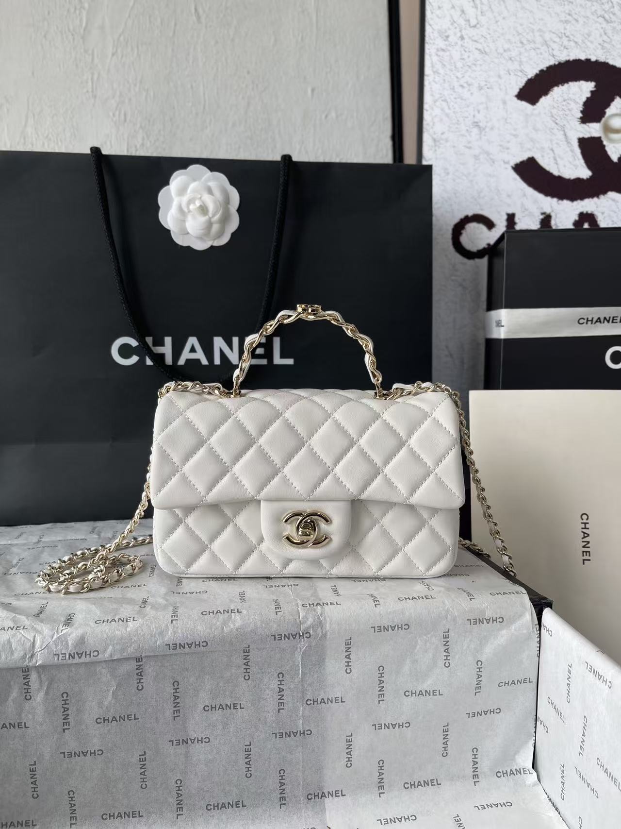 893e5f7e315bbfd0184722398d27a55b Chanel-Style Classic Flap Bag – Quilted Leather with Gold-Tone Chain & CC Logo (4 Colors Available) - 图片 1