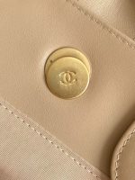Chanel-Style Tote Bag –  Leather with Raffia Trim & Embroidered “CHANEL PARIS” Logo - 图片 6