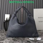 Bottega Veneta Large Intrecciato Hobo Bag – Iconic Weave, Sculptural Silhouette, Leather Tote, Designer Handbag - 图片 21