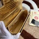 Dolce & Gabbana-Style Crocodile-Embossed Flap Bag – Metallic DG Logo Clasp (4 Colors Available) - 图片 11