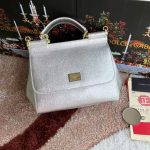 Dolce & Gabbana-Style Mini Flap Bag – Saffiano Leather with Gold-Tone Logo Plate (8 Colors Available) - 图片 7