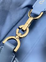 Dior Diorama Bag – Quilted Leather, Iconic Dior Logo Charm, Structured Silhouette, Designer Handbag with Top Handle - 图片 5