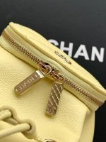 Chanel-Style Mini Bucket Bag – Quilted Leather with Drawstring Top & Gold-Tone Chain (Multi-Color Available) - 图片 6
