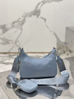 Prada-Style Leather & Nylon Tote Handbag – Minimalist Top Handle Bag with Triangular Logo – Designer-Inspired Shoulder Bag for Women - 图片 9