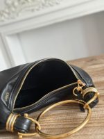 Celine-Style Hobo Bag – Iconic Gold Ring Handle, Soft Leather, Designer Shoulder Bag with Detachable Strap - 图片 6