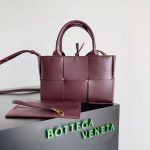 Bottega Veneta Cassette Bag – Iconic Box-Weave Design, Multi-Color Options, Leather Tote, Designer Handbag - 图片 8