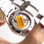 Omega Seamaster Aqua Terra GMT – Black Dial with Vertical Stripes and Stainless Steel Bracelet - 图片 3