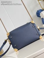 Louis Vuitton-Style Capucines Mini Bag – Navy Blue Grained Leather with Gold-Tone Hardware & Signature Lock Design (M25160) - 图片 3