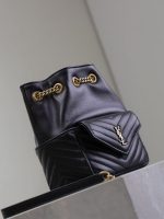 Saint Laurent-Style Tote Bag – Burgundy Quilted Leather with Metallic YSL Logo & Dual Handles – Designer-Inspired Work & Travel Bag for Women - 图片 5