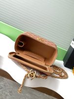 Chanel-Style Mini Box Bag – Quilted Caviar Leather with Gold-Tone Chain & CC Logo (6 Colors Available) - 图片 6