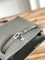 Hermès Mini Kelly Pochette – Multi-Color Options, Togo Leather, Shoulder Strap, Iconic Clasp, Elegant Everyday Bag - 图片 9