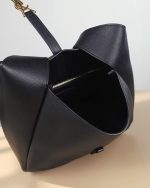 Saint Laurent-Style Tote Bag – Burgundy Quilted Leather with Metallic YSL Logo & Dual Handles – Designer-Inspired Work & Travel Bag for Women - 图片 5