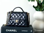 Chanel-Style Mini Flap Bag – Black Glossy Leather with Gold-Tone CC Logo & Top Handle