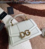Dolce & Gabbana-Style Mini Flap Bag – Saffiano Leather with Gold-Tone Logo Plate (6 Colors Available) - 图片 2